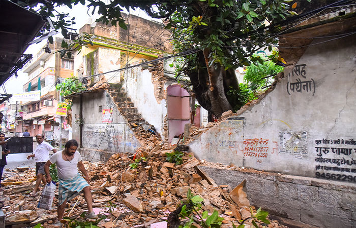 રાજસ્થાનમાં પણ મેઘરાજાએ વિનાશ વેર્યો, ડેમ તૂટતાં ગામડા ડૂબ્યાં, અનેક દુર્ઘટના વચ્ચે ફરી એલર્ટ 3 - image