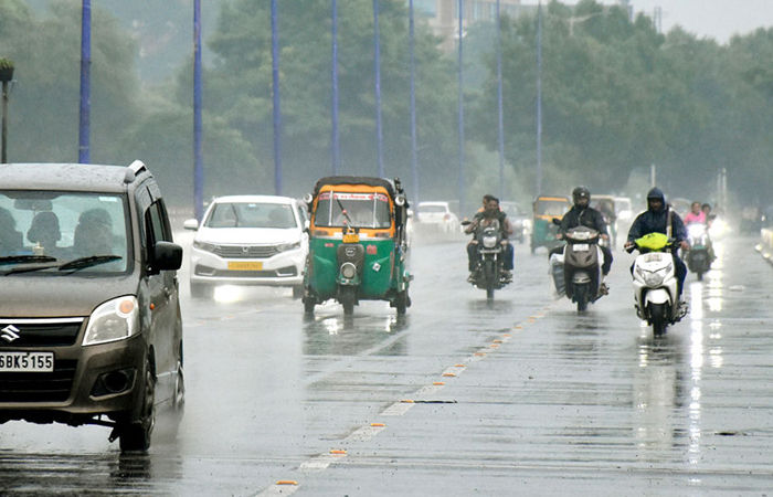 ગુજરાતમાં ભર શિયાળે માવઠું, સતત બીજા દિવસે કમોસમી વરસાદ, 3 જિલ્લા ભીંજાયા 1 - image