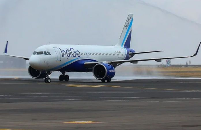 ઈન્ડિગો સંકટની સ્થિતિ અચાનક થાળે પડી! અમદાવાદ એરપોર્ટ પર કેન્સલ ફ્લાઈટોની સંખ્યા શૂન્ય! 1 - image