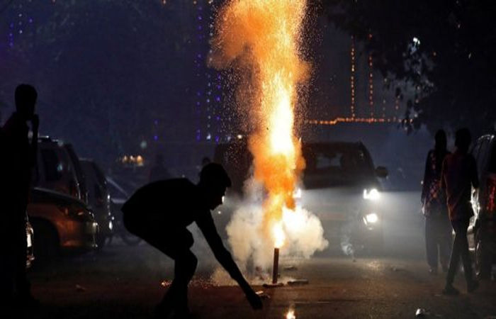 જામનગર જિલ્લાના ડિઝાસ્ટર મેનેજમેન્ટ તેમજ ફાયર વિભાગ દ્વારા દિવાળીના તહેવાર નિમિત્તે લોકોને કરાઈ અપીલ 1 - image