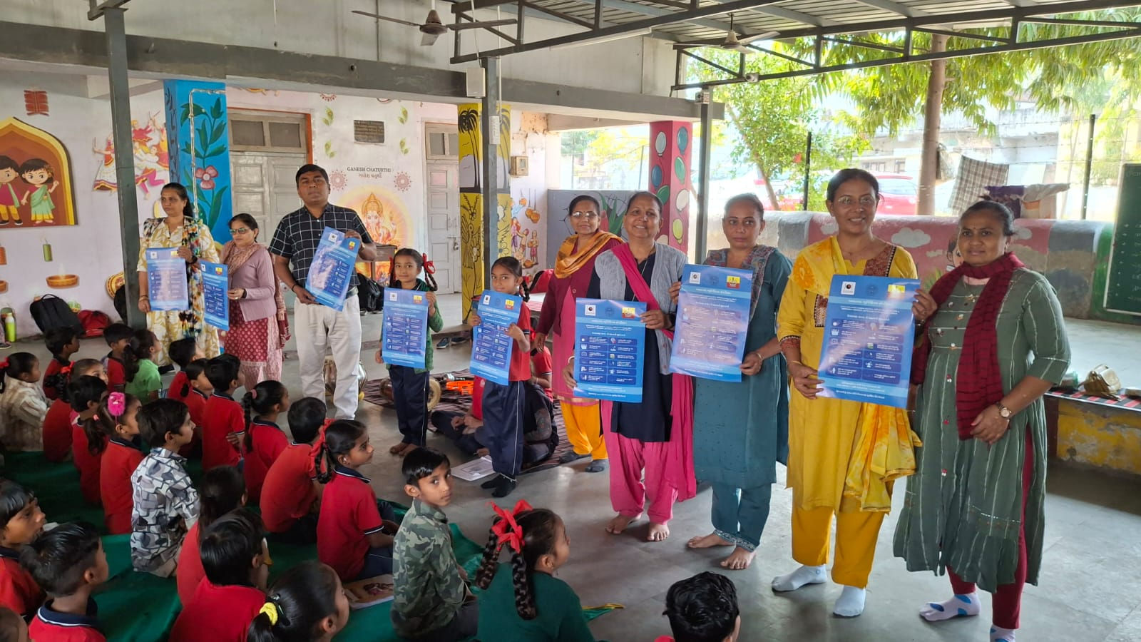 સાવધાન: પતંગ ચગાવતા પહેલા આટલું ખાસ વાંચી લો, તમારી એક ભૂલ ભારે પડી શકે છે 3 - image