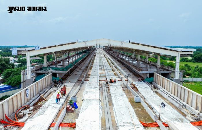 દૂધના ટીપા જેવો આકાર: આણંદમાં તૈયાર થઈ રહ્યું છે દેશનું હાઈટેક બુલેટ ટ્રેન સ્ટેશન, જુઓ EXCLUSIVE તસવીરો 4 - image