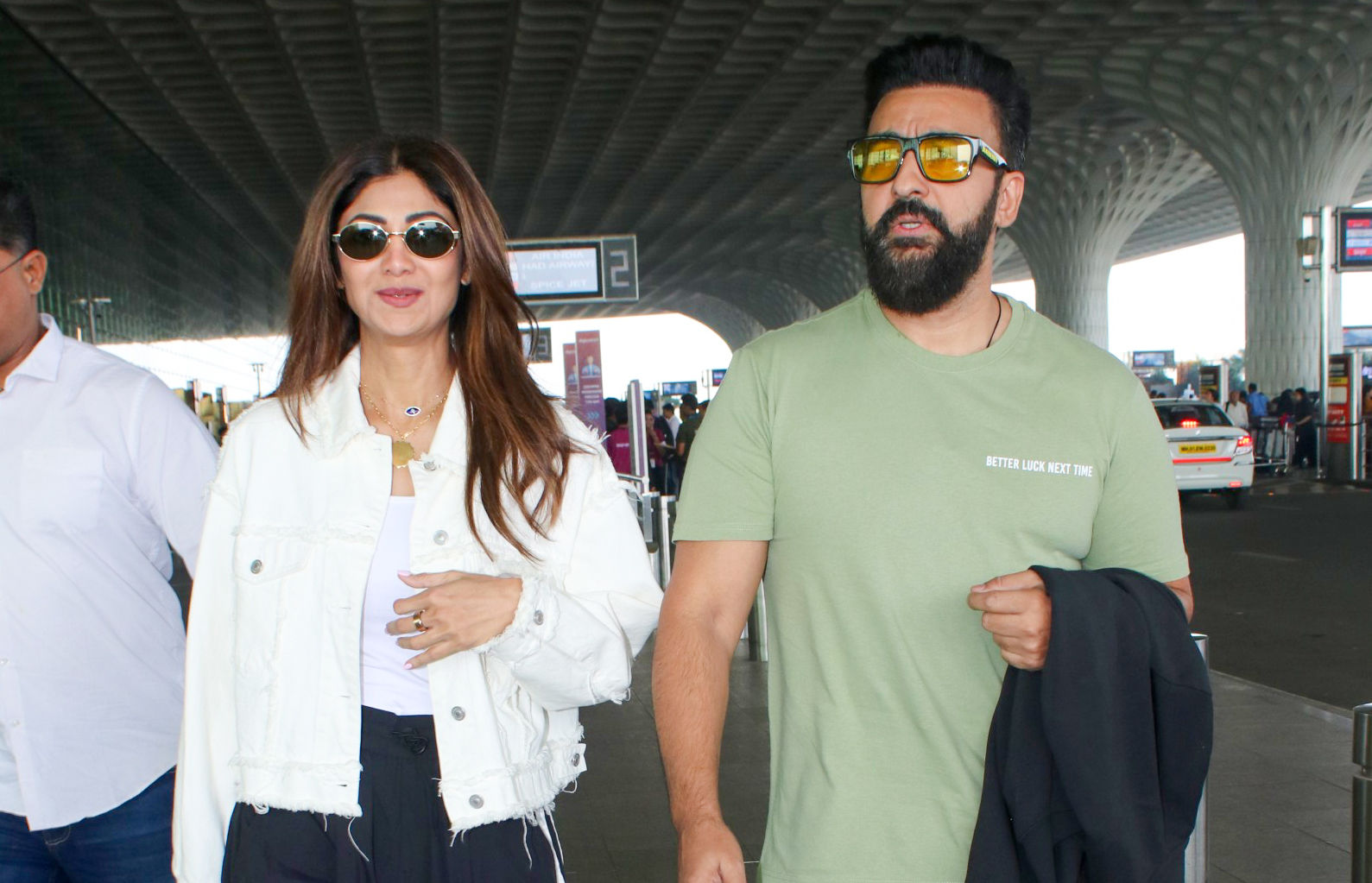 Raj Kundra offers kidney to Premanand Maharaj amid ₹60 crore fraud allegations