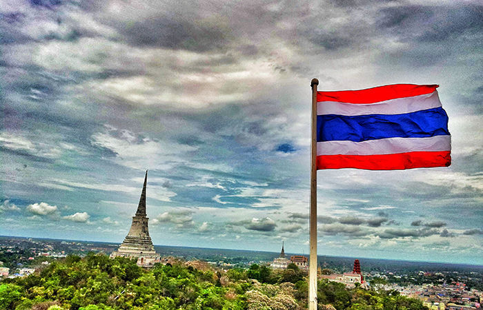 Former Thailand PM proposes golden visa to attract 6 lakh tourists 