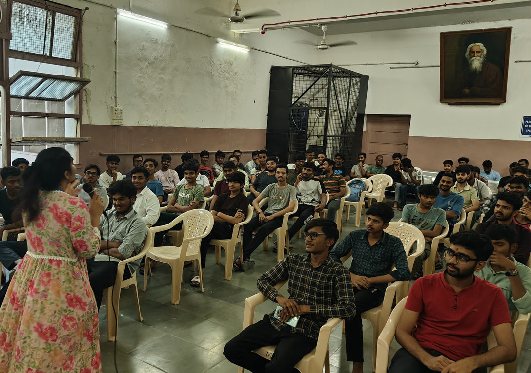 યુનિ.ના હોસ્ટેલ કેમ્પસમાં પહેલી વખત વર્કશોપ કમ કાઉન્સિલિંગ 1 - image