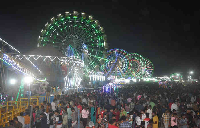 જામનગરમાં શ્રાવણી મેળામાં રૂ.41 લાખના ગોટાળા પ્રકરણમાં કમિશનર સમક્ષ કોંગ્રેસની રજૂઆત બાદ ડી.એમ.સી. દ્વારા તપાસ શરૂ કરાઇ 1 - image