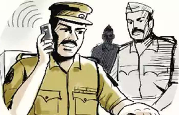 જામનગરમાં વ્હોરાના હજીરા પાસે ભરાતી ગુજરી બજારમાં બે રેકડી ધારકોના પરિવારો વચ્ચે રેકડી રાખવાના પ્રશ્ને ઝઘડો: બંને પક્ષે સામ સામે ફરિયાદ નોંધાવી 1 - image