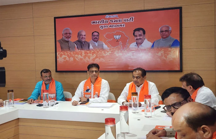 સુરત ભાજપના હોદ્દેદારો માટેની સેન્સ પ્રક્રિયા પ્રથમવાર યોજાઈઃ કેટલાક ધારાસભ્યો ગેરહાજર રહ્યા 2 - તસવીર