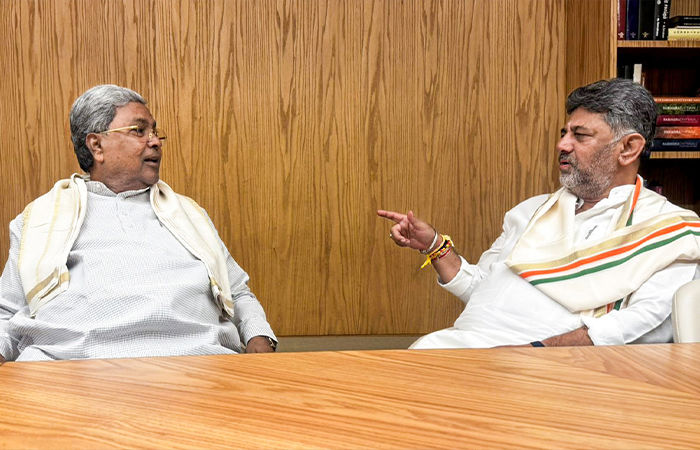 CM પદ છોડે તો રાજ્યસભાની સીટ અને 2029ની ચૂંટણીમાં મોટી ભૂમિકા... સિદ્ધારમૈયાને કોંગ્રેસની ઓફર! 1 - image
