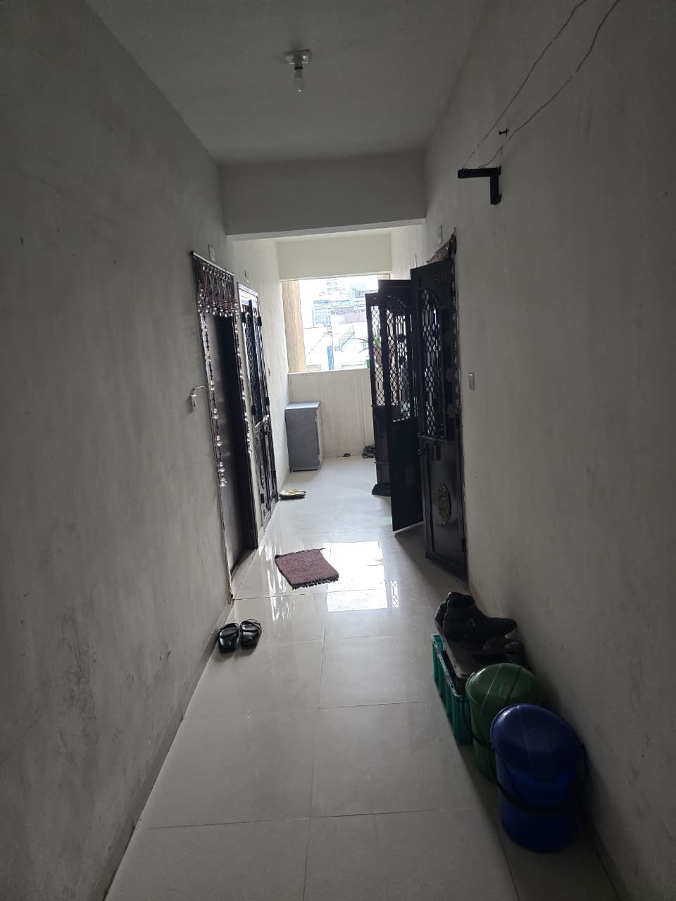 ગુજરાતમાં સરકારી આવાસમાં PG ચલાવવાની પ્રથમ ઘટના! AMCની ટીમે રેડ પાડી, મકાનો થશે સીલ 2 - image