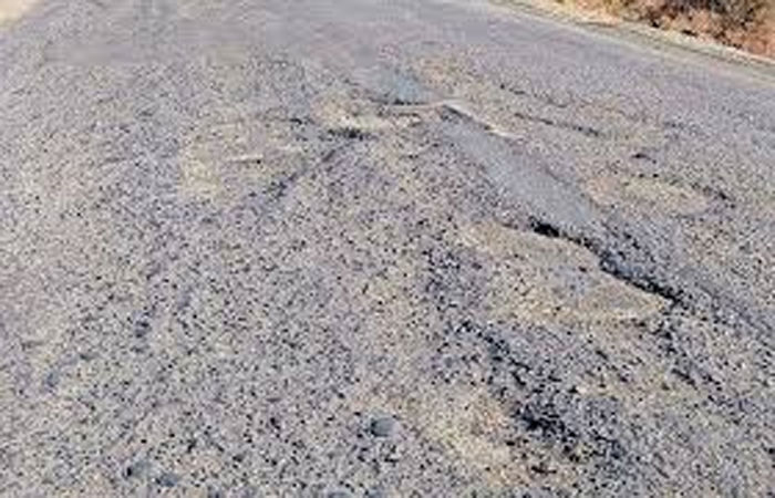 ભાવનગરમાં 10 થી વધુ રોડ બિસ્માર, મહાપાલિકા નિષ્ક્રીય 1 - image