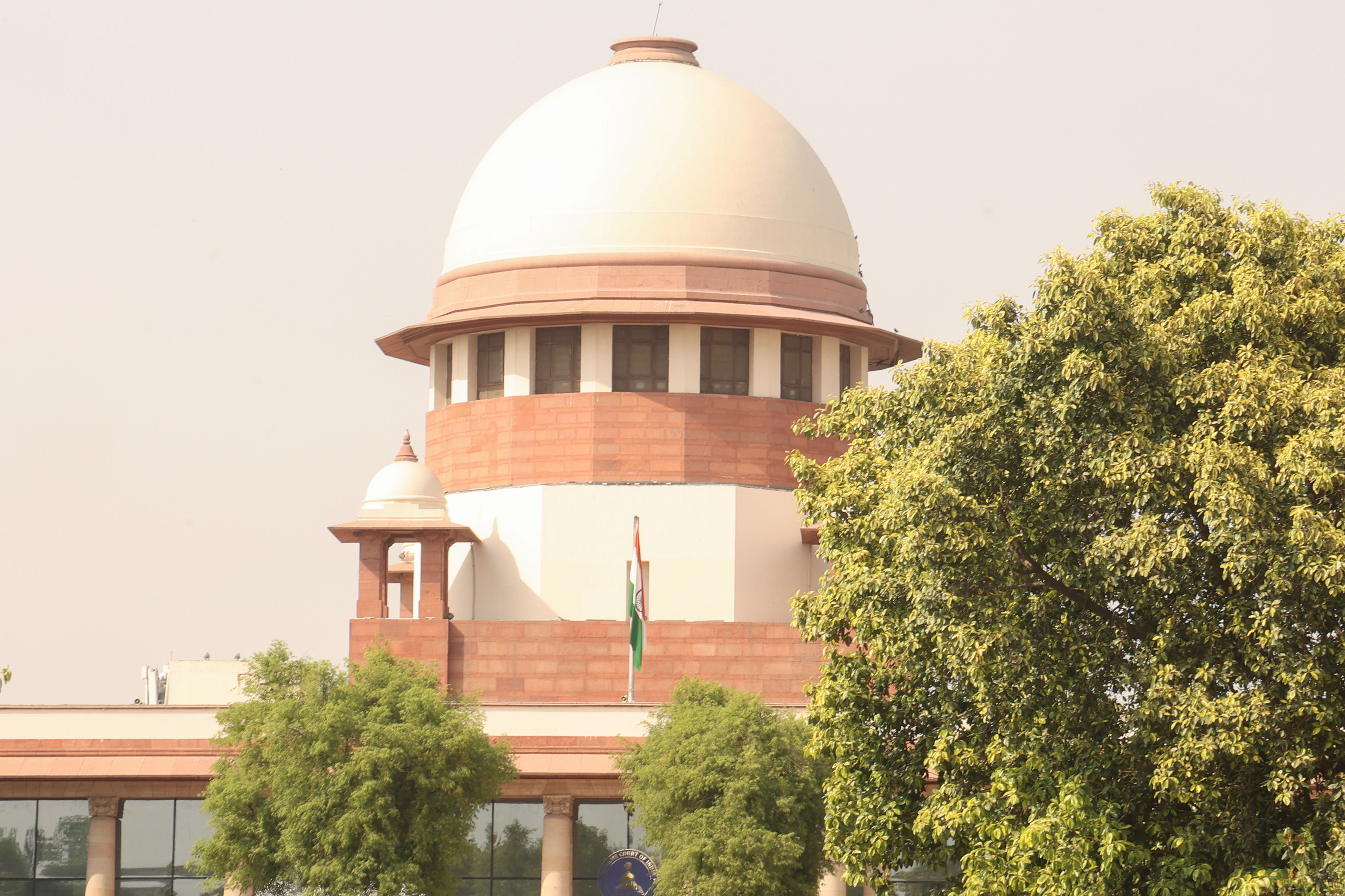 ‘Prima facie untenable’: SC frowns upon summons to advocates, matter referred to CJI