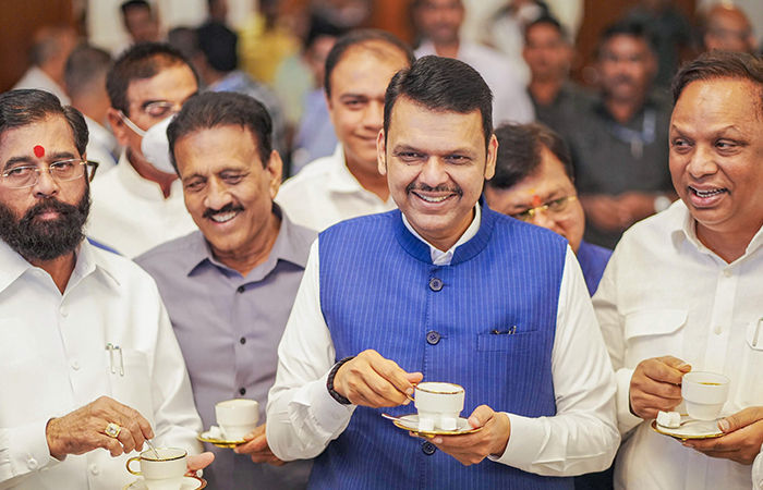 ભાજપના બળવાખોર નેતા શિંદેને ભારે પડી ગયા!