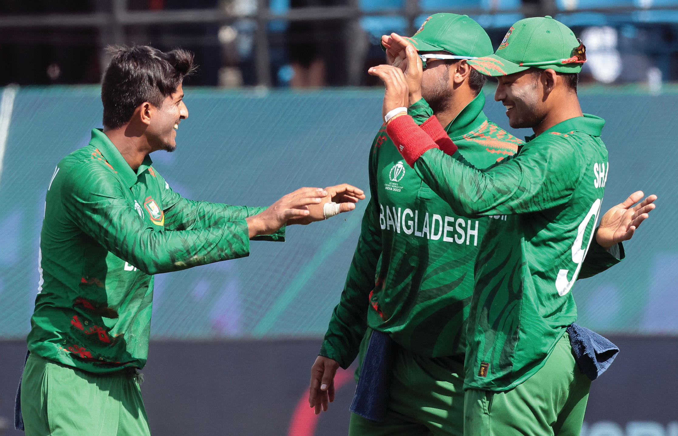 SL vs BAN : બાંગ્લાદેશે ઈતિહાસ રચ્યો, શ્રીલંકા વિરુદ્ધ પ્રથમવાર શ્રેણી જીતી, મહેદી હસને હરભજનનો રેકોર્ડ તોડ્યો 2 - image