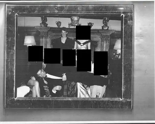 એપસ્ટિન ફાઈલ્સ: અત્યાર સુધી 3 લાખ દસ્તાવેજ જાહેર, કોનું-કોનું નામ આવ્યું? જુઓ લિસ્ટ 13 - image