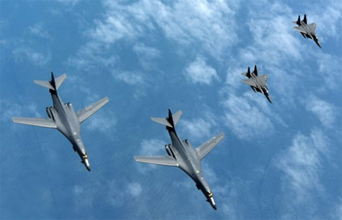 ચીન પછી હવે ઉત્તર કોરિયા અમેરિકાના નિશાને, B-IB સુપર સોનિક બોમ્બર્સ દ.કોરિયા મોકલ્યા 1 - image