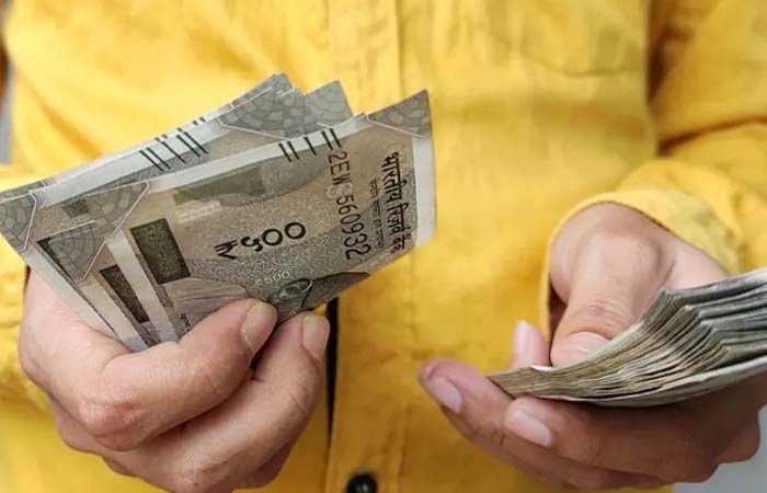 જામનગરમાં ગેરકાયદે નાણાં ધીરધાર અને રાક્ષસી વ્યાજ વસૂલવા અંગેનો વધુ એક બનાવ સામે આવ્યો 1 - image