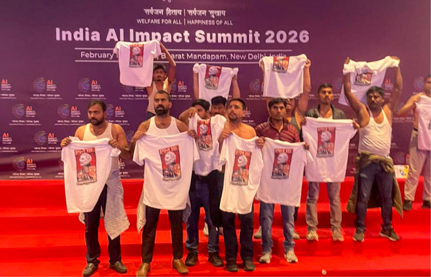 AI સમિટમાં કોંગ્રેસ કાર્યકર્તાઓએ દેખાવો કરતા ભાજપ ભડક્યું, રાહુલ-સોનિયા-પ્રિયંકા પર કર્યા આકરા પ્રહાર 9 - image