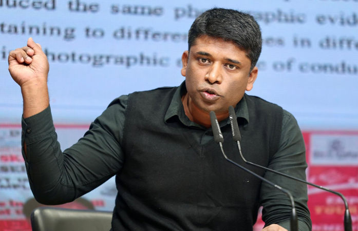 સરકારે જેમને રૂ. 10 હજાર કરોડ આપ્યા તેમાં 94 ટકા ખાતા નકલી!', કોંગ્રેસનો કૌભાંડનો આરોપ, તપાસની માગ 1 - image