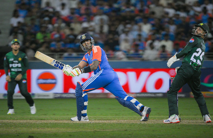 IND vs PAK: પ્લેઈંગ-11માં મોટું સરપ્રાઈઝ આપશે ટીમ ઈન્ડિયા? પાકિસ્તાન 5 સ્પિનર્સ ઉતારે તેવી શક્યતા 1 - image