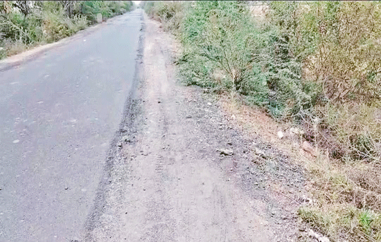 ધ્રાંગધ્રાના રાજસીતાપુરથી સરવાળ સુધીનો રસ્તો બિસ્માર 1 - image