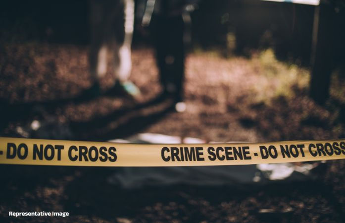 ધ્રૂજાવીદેનારી ઘટના: 'મેં મારી મમ્મી, બહેન અને ભાઈને મારી નાખ્યા...', હત્યારાએ પોલીસ સ્ટેશન પહોંચીને કર્યો ખુલાસો 1 - image