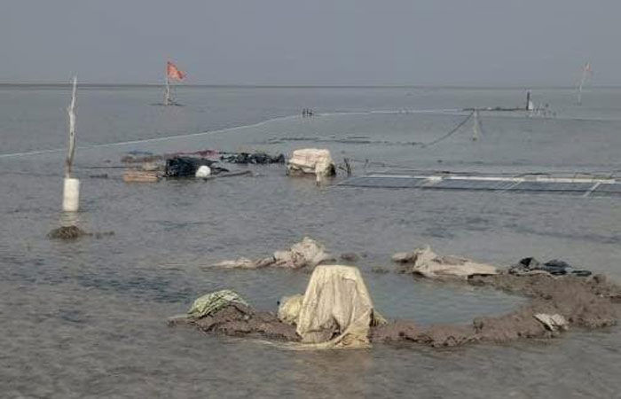 કમોસમી વરસાદનું પાણી ભરાતા કચ્છનું નાનું રણ દરિયામાં ફેરવાયું 1 - image