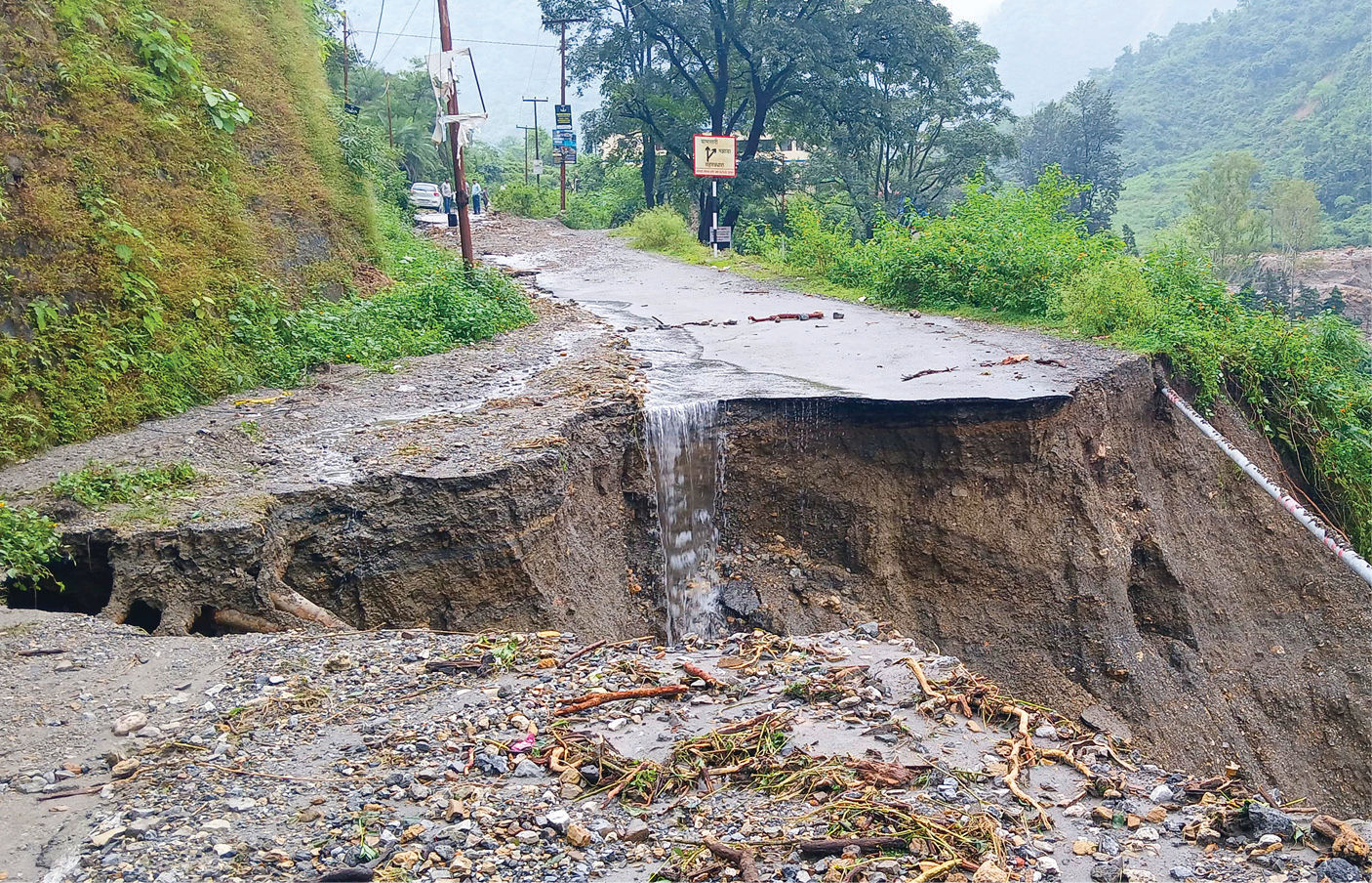 PHOTO : ઉત્તરાખંડમાં ભારે વરસાદથી તબાહી, 17 લોકોના મોત, 16 ગુમ, ઘણા વિસ્તારોમાં ભારે નુકસાન 5 - image