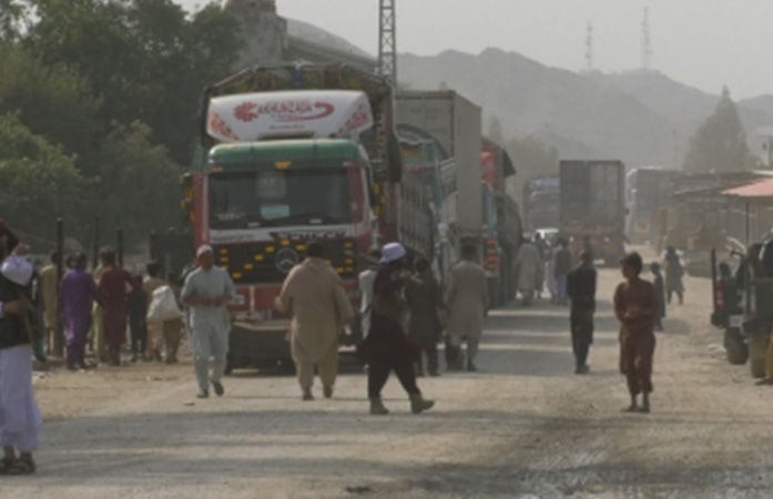 Pakistan Sends Top Officials to Meet Taliban