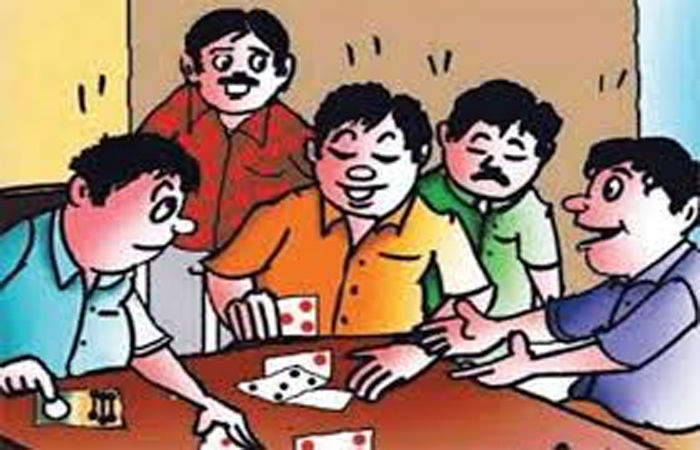 અડાસ ગામે બે સ્થળે જુગાર રમતા સાત શખ્સ પકડાયા 1 - image