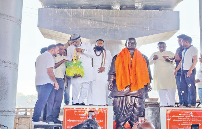 ડાકોર ફ્લાય ઓવર નીચે સરદાર પટેલની પ્રતિમાનું અનાવરણ 1 - image