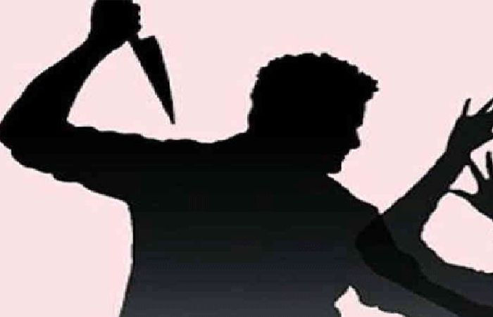 Suspecting wife of infidelity Ahmedabad man travels to Surat knives wife