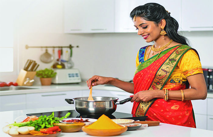 કિચનમાં કરિશ્મા . 1 - image