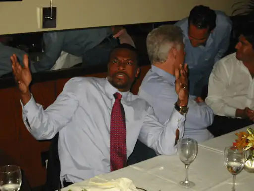 એપસ્ટિન ફાઈલ્સ: અત્યાર સુધી 3 લાખ દસ્તાવેજ જાહેર, કોનું-કોનું નામ આવ્યું? જુઓ લિસ્ટ 17 - image