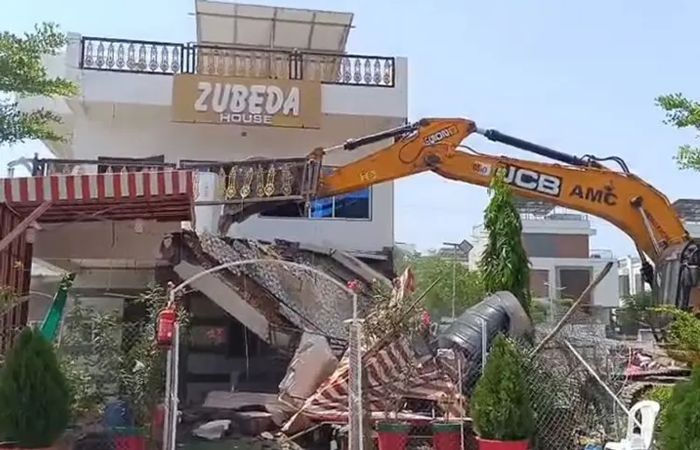 History-sheeter Nazir Vora’s illegal property razed in Ahmedabad's Juhapura