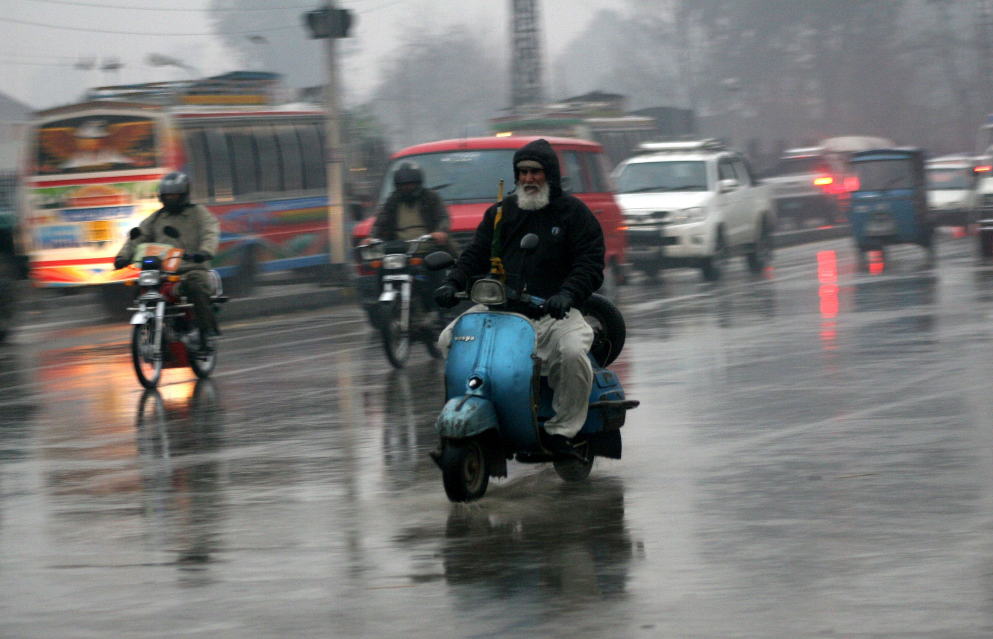 No possibility of rain for next 10 days in Ahmedabad