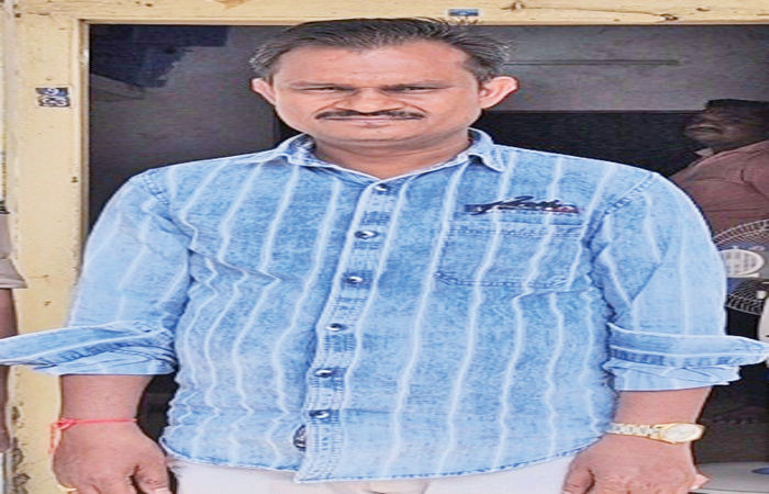 તારાપુર તાલુકાના મિલરામપુરા ગામેથી નકલી ડૉક્ટર ઝડપાયો 1 - image