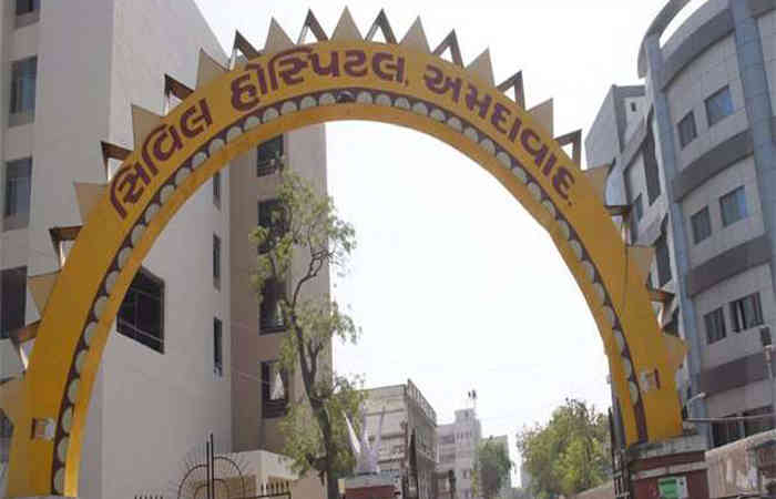 અમદાવાદ સિવિલ હોસ્પિટલમા કોરોના વિસ્ફોટ, 600થી વધુ કેસ નોંધાયા અમદાવાદ સિવિલ હોસ્પિટલમા કોરોના વિસ્ફોટ, 600થી વધુ કેસ નોંધાયા