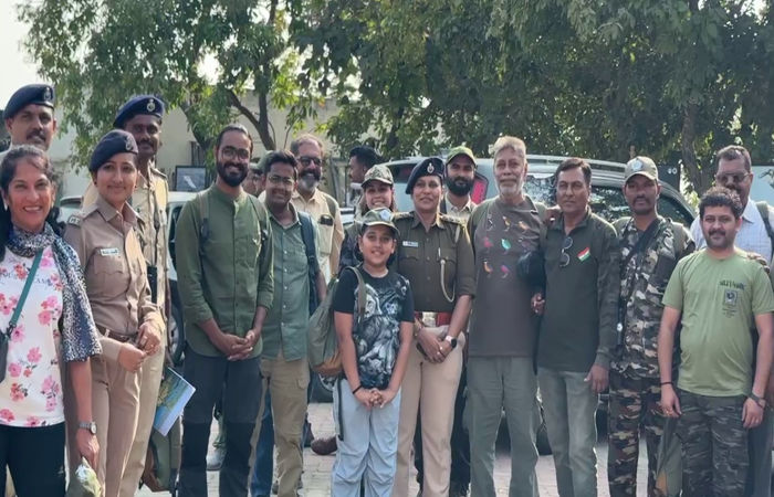 VIDEO | જામનગર: 'પક્ષીઓના સ્વર્ગ' ખીજડીયામાં પક્ષી ગણતરી, 12 ટીમોની વિશેષ કામગીરી, ઘાયલ પક્ષીઓનું કરાયું રેસ્ક્યુ 2 - image