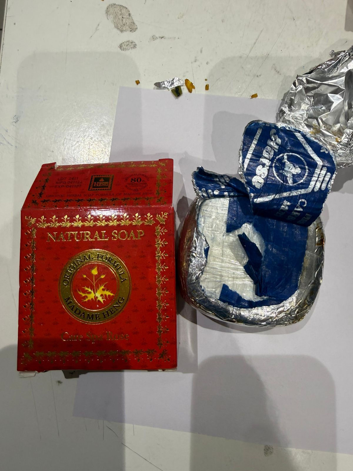 અમદાવાદ ઍરપોર્ટ પર 6.8 કિલો હેરોઇન પકડાયું, પેડલરની મોડસ ઓપરેન્ડી જોઈ અધિકારીઓ ચોંક્યા 2 - image