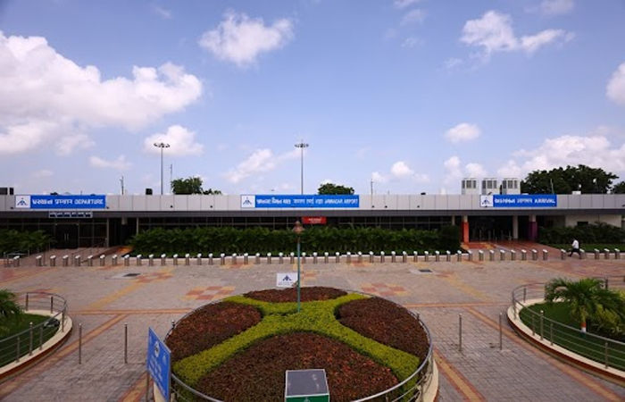 જામનગર એરપોર્ટને કસ્ટમર સેટિસ્ફેક્શન5 માંથી 4.96 ગુણ મળતા દેશભરમાં ચોથો અને ગુજરાતમાં દ્વિતીય ક્રમ 2 - image