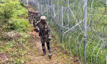 Infiltration bid across LoC foiled in Uri Indian Army