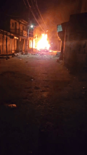 ગાંધીનગરના બહિયલમાં ગરબામાં બે જૂથ વચ્ચે હિંસા, પથ્થરમારા-આગચંપી બાદ 60 લોકો રાઉન્ડ અપ 6 - image