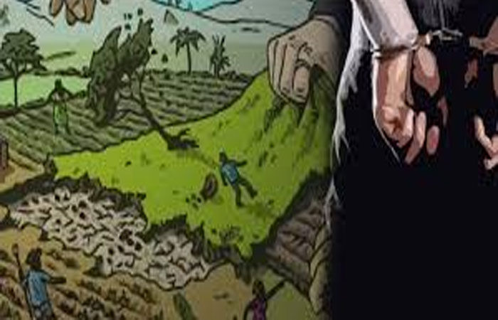 પત્રાપસરના ગૌચરમાં કબ્જો કરનાર 15 સામે લેન્ડગ્રેબિંગનો ગુનો 1 - image