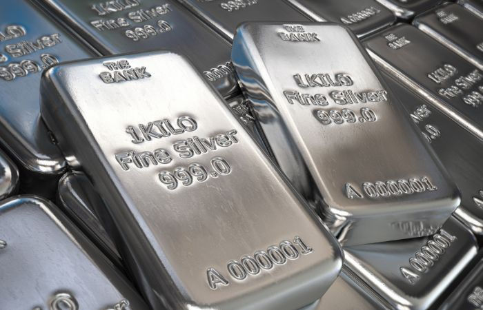 Silver bar worth rs 16 lakh stolen from Ahmedabad airport cargo terminal airline employee booked