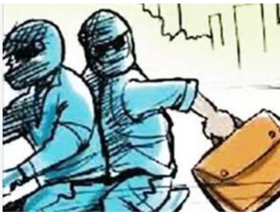 ઓઢવમાં મહિલાના ૫૦ હજારના દાગીના જમાલપુરમાં મહિલાનું ૧૫ હજારનું પર્સ લૂટયું 1 - image