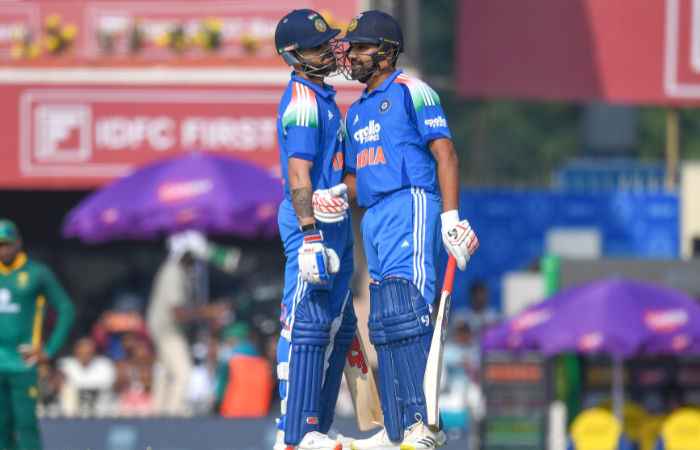 IND vs SA: વનડેમાં સૌથી વધુ છગ્ગા ફટકારનારો ખેલાડી બન્યો રોહિત શર્મા, આફ્રિદીનો વર્લ્ડરેકોર્ડ તોડ્યો 2 - image