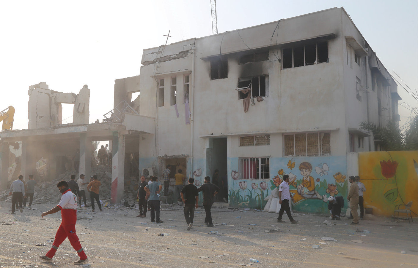 Explainer: ઈરાનમાં 165 બાળકીના મોતનો વિવાદ, અમેરિકાએ જ સ્કૂલ પર બોમ્બ ઝીંક્યા હતા? જાણો પુરાવા શું કહે છે 7 - image