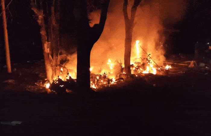 VIDEO : મ્યાનમારમાં લોહિયાળ હુમલો, સેનાએ બોંબ ઝિંકતા હોસ્પિટલ નષ્ટ, 34 દર્દીના મોત, 80 ઈજાગ્રસ્ત 1 - image