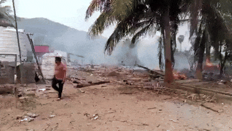 આંધ્ર પ્રદેશની ફટાકડા ફેક્ટરીમાં બ્લાસ્ટ બાદ ભીષણ આગ, આઠના મોત, મૃતકાંક વધવાની આશંકા 1 - image